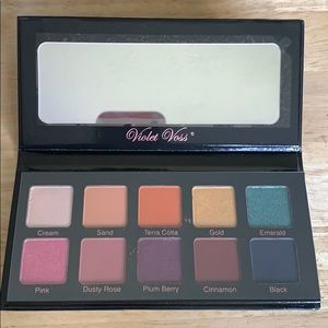 Violet Voss Essentials PROSeries eyeshadow pallet